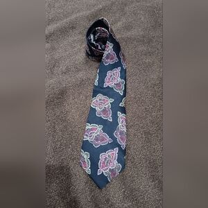 VTG Oscar de la Renta Silk Necktie Timeless Traditional Classic All Occasion